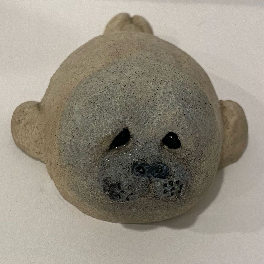 Vintage Hallmark Lou Rankin Baby Seal Pup Figurine (Sea-Life Figurine / Statue)